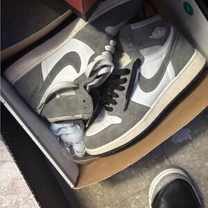 Nike Men's Gray and White Sneakers